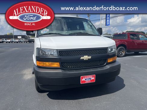 Used 2023 Chevrolet Express 3500 LS RWD image 5