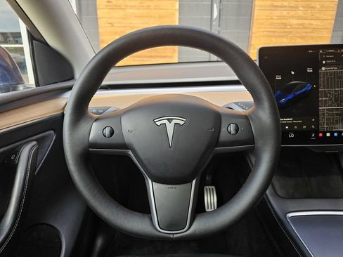 Used 2023 Tesla Model Y Performance AWD/4WD image 25