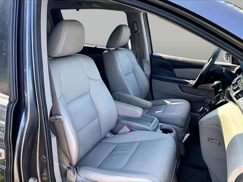 Used 2016 Honda Odyssey EX-L image 9
