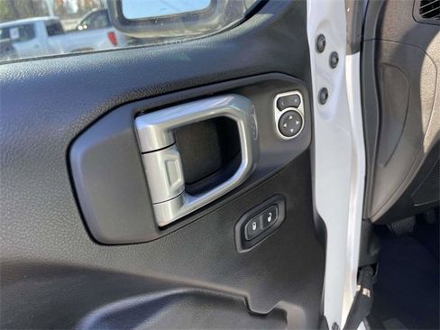 Used 2022 Jeep Gladiator Mojave w/ Trailer Tow Package image 17