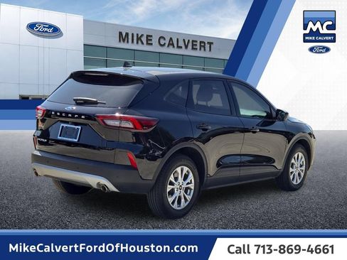 Used 2025 Ford Escape Active w/ Tech Pack #1 FWD image 5