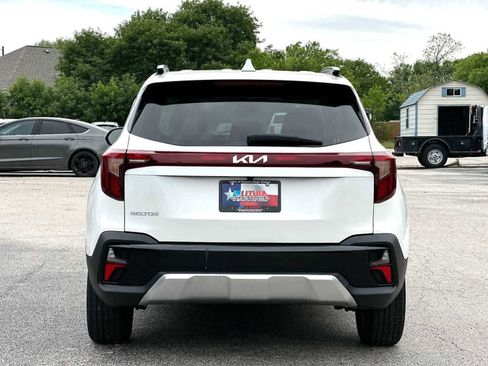 Used 2025 Kia Seltos S FWD image 14