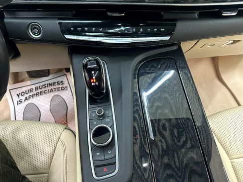 Used 2021 Cadillac Escalade Premium Luxury w/ Driver Assist Tech Package image 31