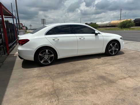 Used 2019 Mercedes-Benz A 220 image 12
