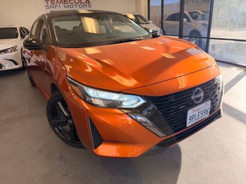 Used 2024 Nissan Sentra SR w/ SR Premium Package FWD image 2