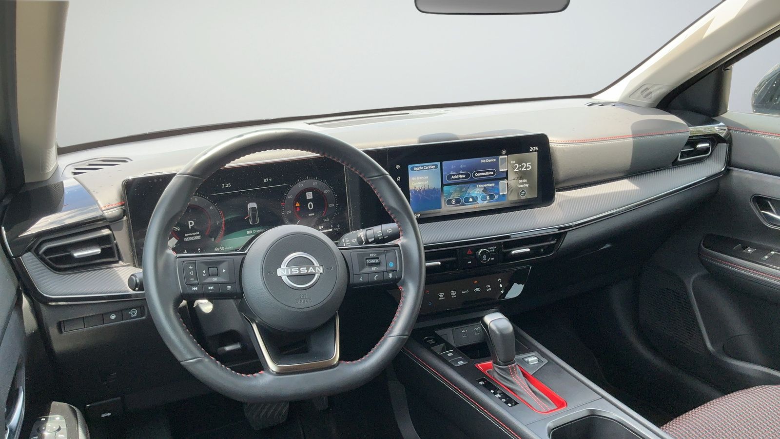 Certified 2025 Nissan Kicks SR FWD image 15