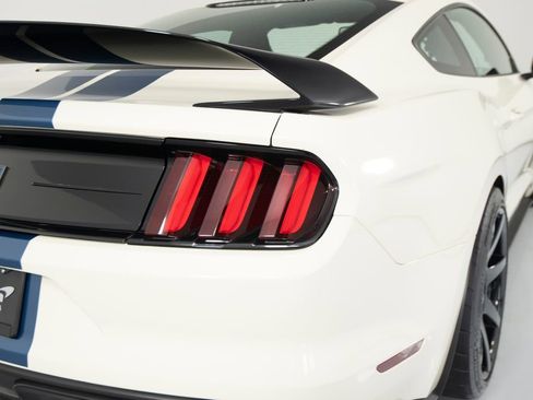 Used 2020 Ford Mustang Shelby GT350R w/ GT350R Equipment Group 920A image 47