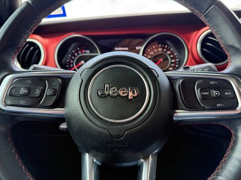 Used 2019 Jeep Wrangler Unlimited Rubicon AWD/4WD image 9