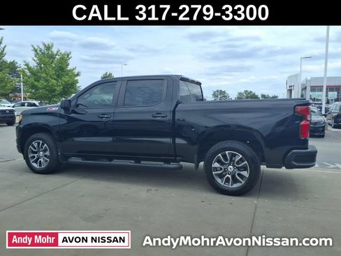 Used 2023 Chevrolet Silverado 1500 RST w/ Z71 Off-Road Package AWD/4WD image 5