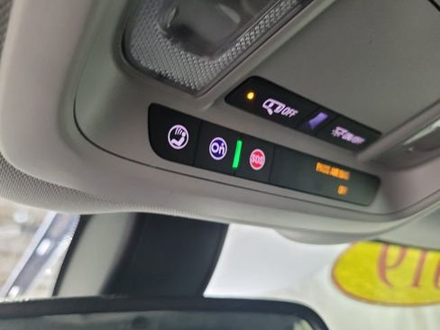 Used 2019 GMC Terrain SLE w/ Driver Convenience Package image 25