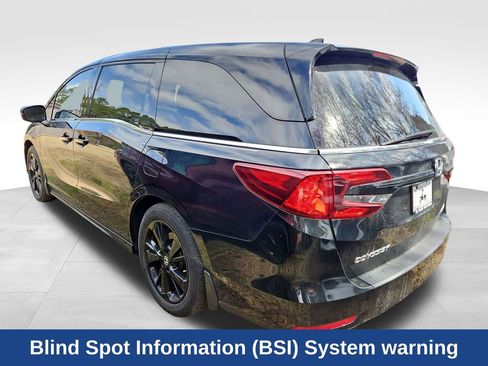 Used 2023 Honda Odyssey Sport image 4
