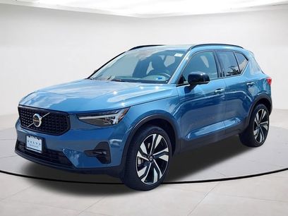 Certified 2023 Volvo XC40 B5 Ultimate w/ Protection Package Premier