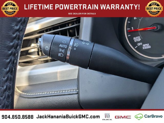 Used 2020 GMC Acadia SLT FWD image 30