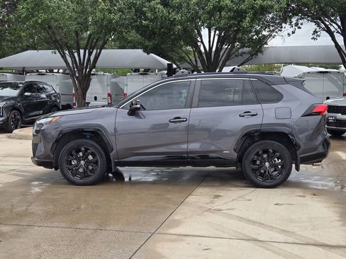 Used 2023 Toyota RAV4 XSE AWD/4WD image 12