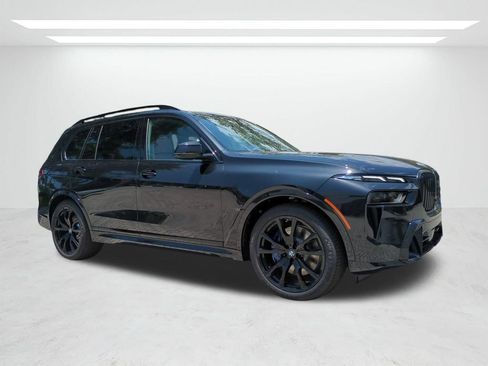 New 2027 BMW X7 xDrive40i w/ Executive Package AWD/4WD image 2