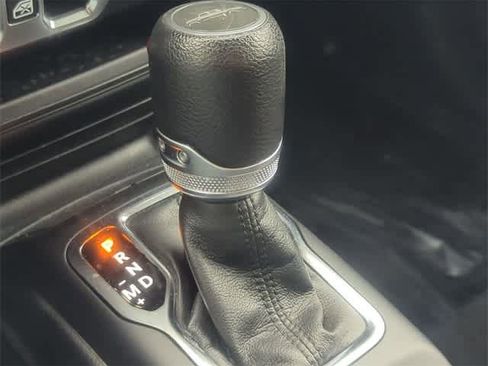 Used 2022 Jeep Gladiator Sport image 31