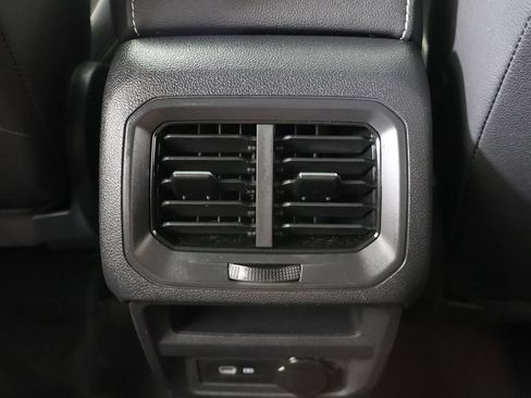 Used 2023 Volkswagen Tiguan SEL R-Line AWD/4WD image 31