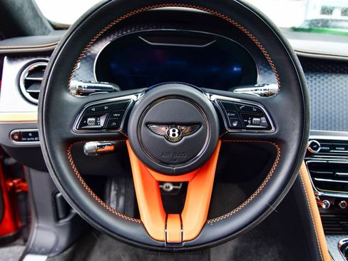 Used 2024 Bentley Flying Spur W12 image 35