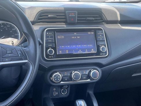 Used 2021 Nissan Versa S FWD image 6
