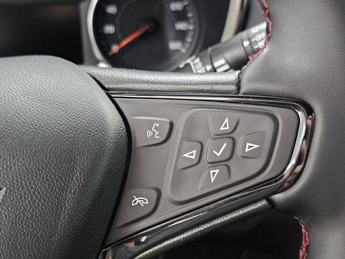 Used 2023 Chevrolet Equinox RS FWD image 34