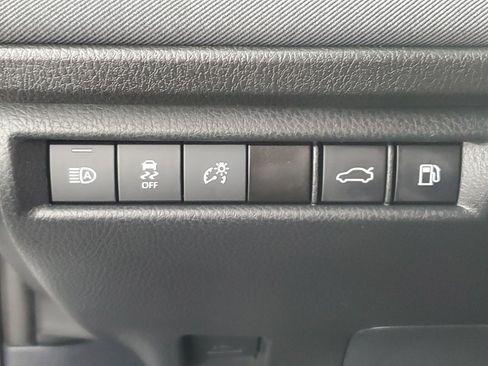 Used 2025 Toyota Camry LE FWD image 25