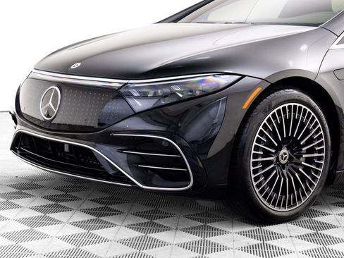 Used 2022 Mercedes-Benz EQS 580 4MATIC Sedan image 37