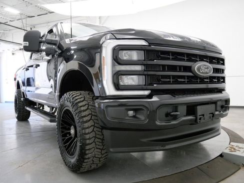 Used 2024 Ford F250 XLT w/ Black Appearance Package AWD/4WD image 40
