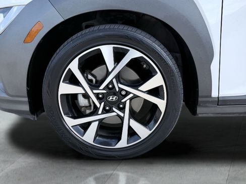 Used 2022 Hyundai Kona Limited FWD image 18
