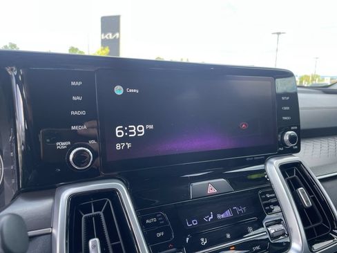 Used 2021 Kia Sorento SX AWD/4WD image 12