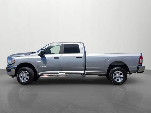 Used 2024 RAM 2500 Big Horn AWD/4WD image 3