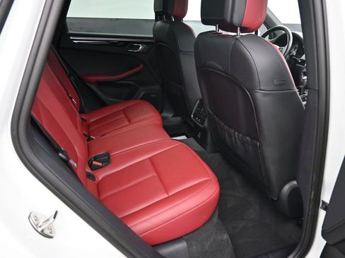 Used 2023 Porsche Macan S image 16