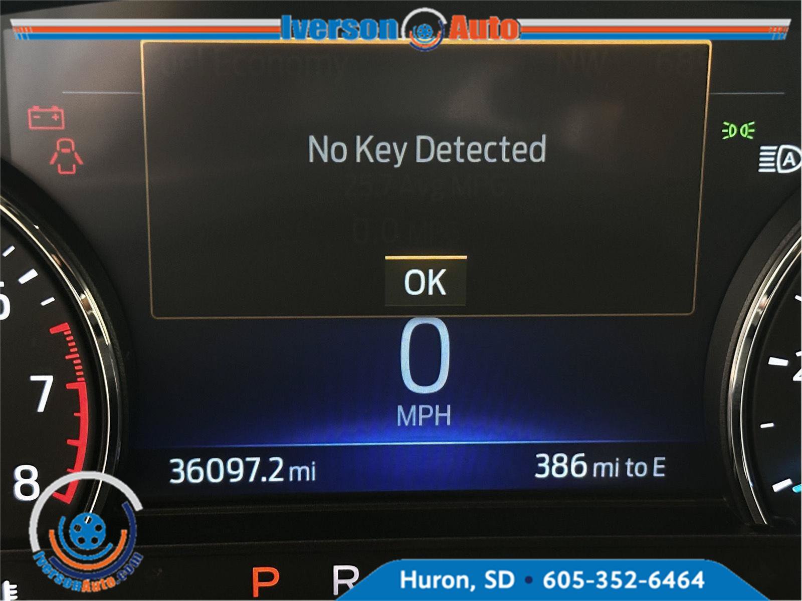 Used 2022 Ford Explorer XLT w/ Equipment Group 202A AWD/4WD image 16