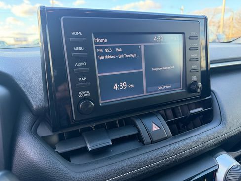 Used 2019 Toyota RAV4 XLE image 43