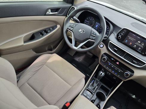 Used 2019 Hyundai Tucson Value FWD image 18