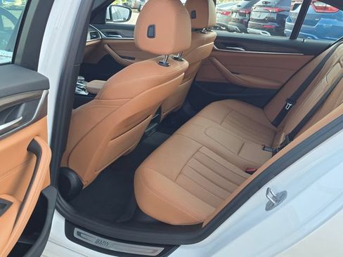 Used 2023 BMW 530e xDrive AWD/4WD image 11