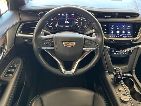 Certified 2025 Cadillac XT6 Sport w/ Platinum Package AWD/4WD image 14