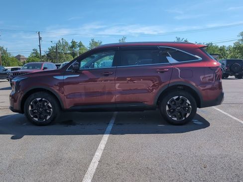 Used 2024 Kia Sorento S w/ Panoramic Sunroof Package AWD/4WD image 6
