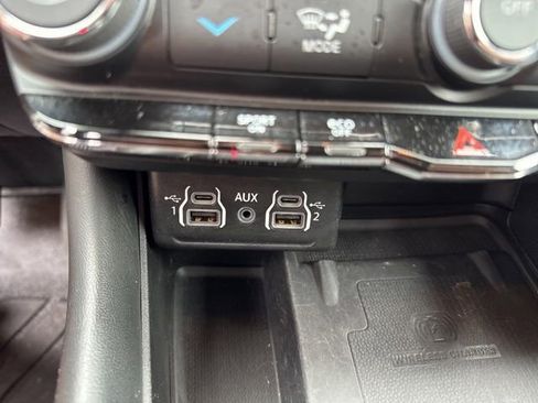 Used 2023 Dodge Durango R/T AWD/4WD image 18