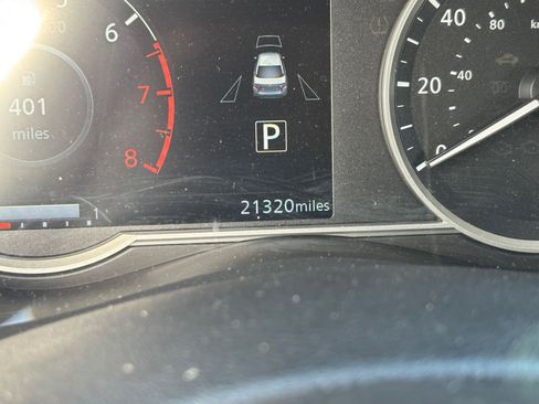 Used 2025 Nissan Versa SV FWD image 38