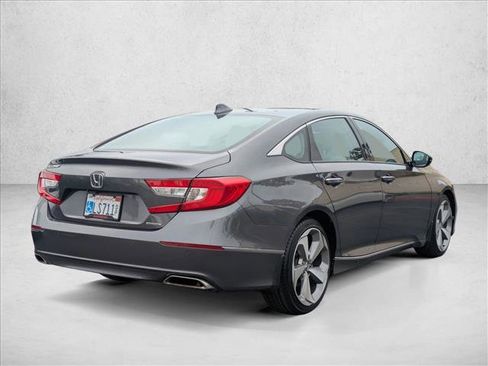 Used 2018 Honda Accord Touring image 5