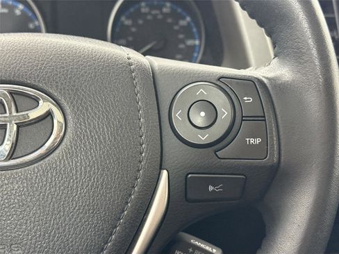 Used 2017 Toyota RAV4 XLE image 17
