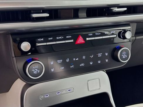 New 2026 Hyundai Ioniq 9 Limited image 27