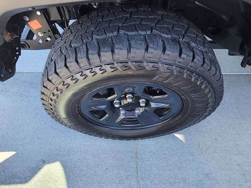 Used 2020 Jeep Gladiator Sport w/ Trailer Tow Package AWD/4WD image 32