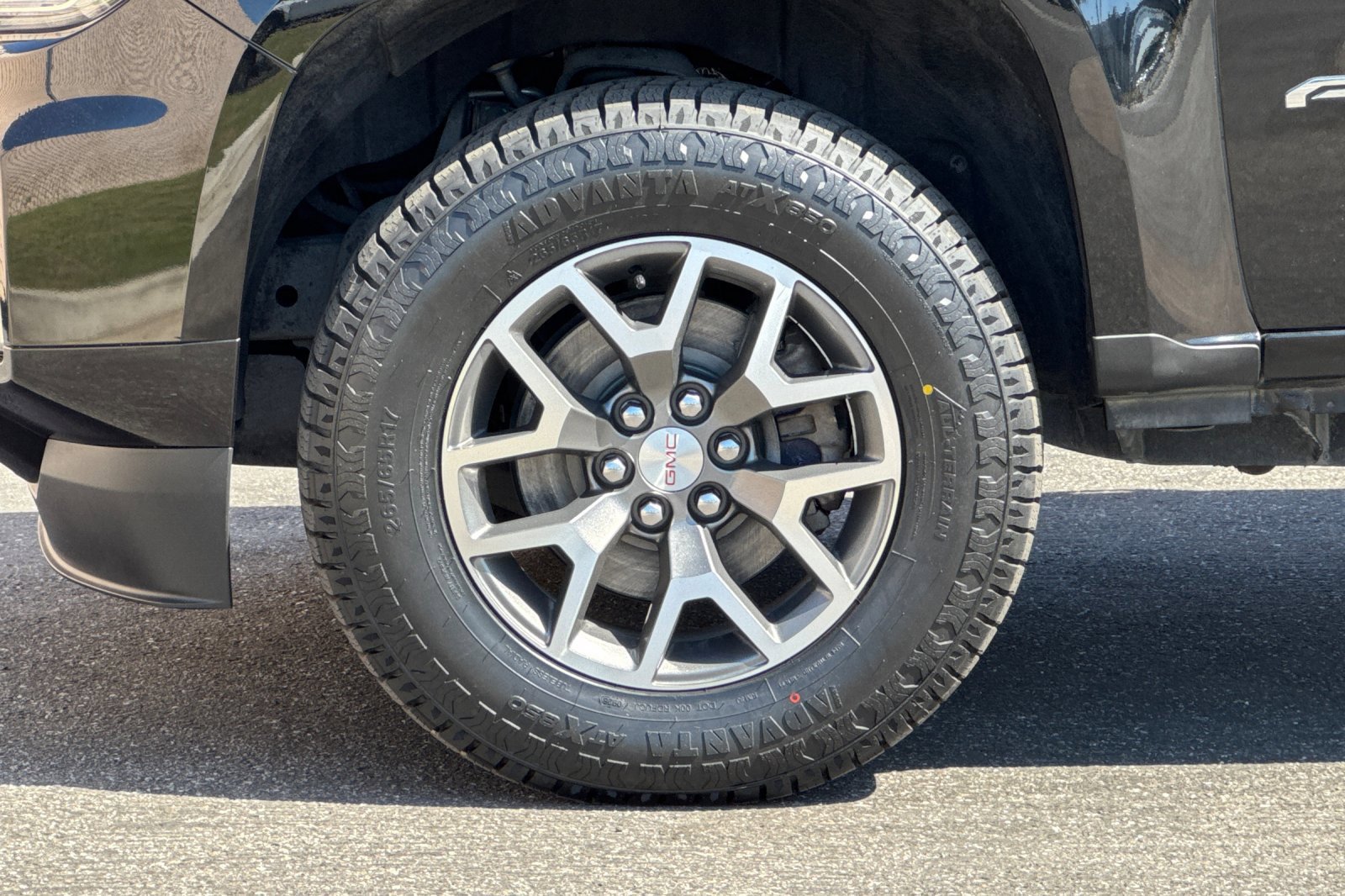 Certified 2022 GMC Canyon AT4 w/ Trailering Package AWD/4WD image 25