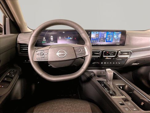 Certified 2026 Nissan Sentra SV w/ SV Convenience Package FWD image 8