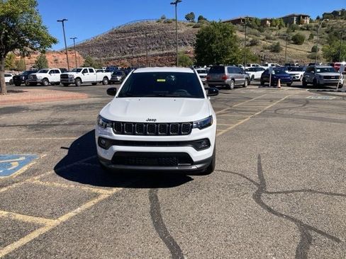New 2026 Jeep Compass Latitude AWD/4WD image 3
