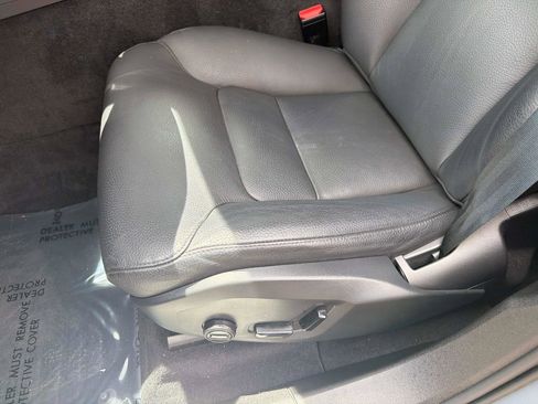 Used 2023 Volvo XC60 B5 Plus w/ Climate Package FWD image 19