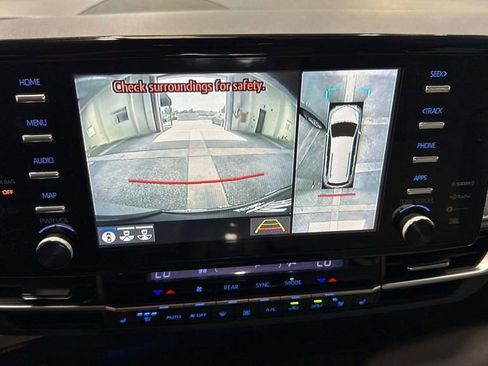 Used 2022 Toyota Sienna Limited AWD/4WD image 33