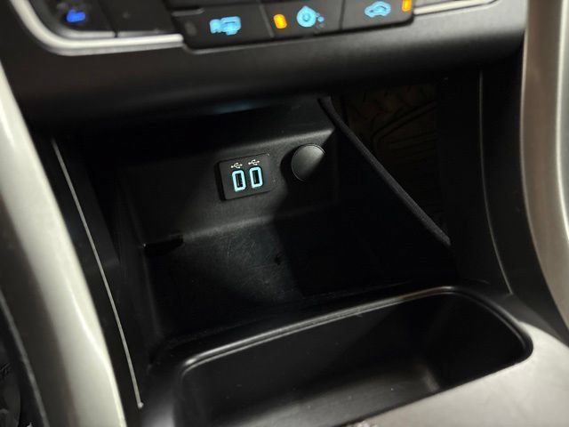 Used 2019 Ford Fusion SE FWD image 46