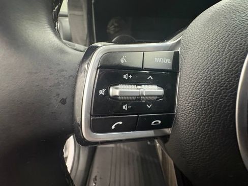 Used 2023 Kia Sorento S w/ Panoramic Sunroof Package AWD/4WD image 16